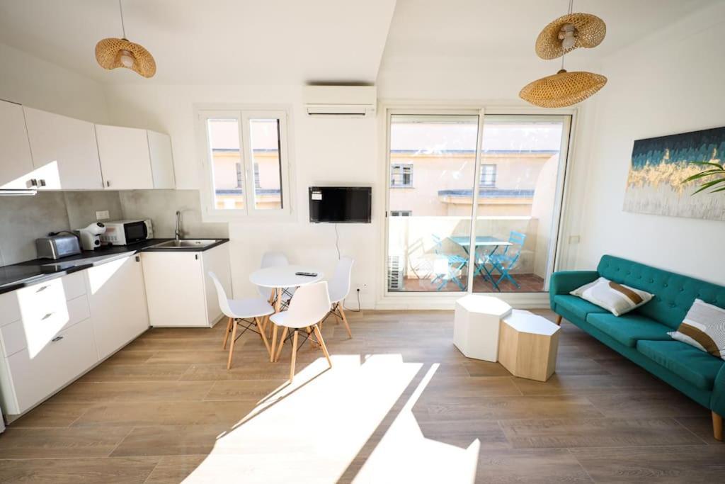 Cosy Pied A Terre Rue Corneille, Coeur Marseille, 4 Pers, 2 Ch Apartment Ngoại thất bức ảnh